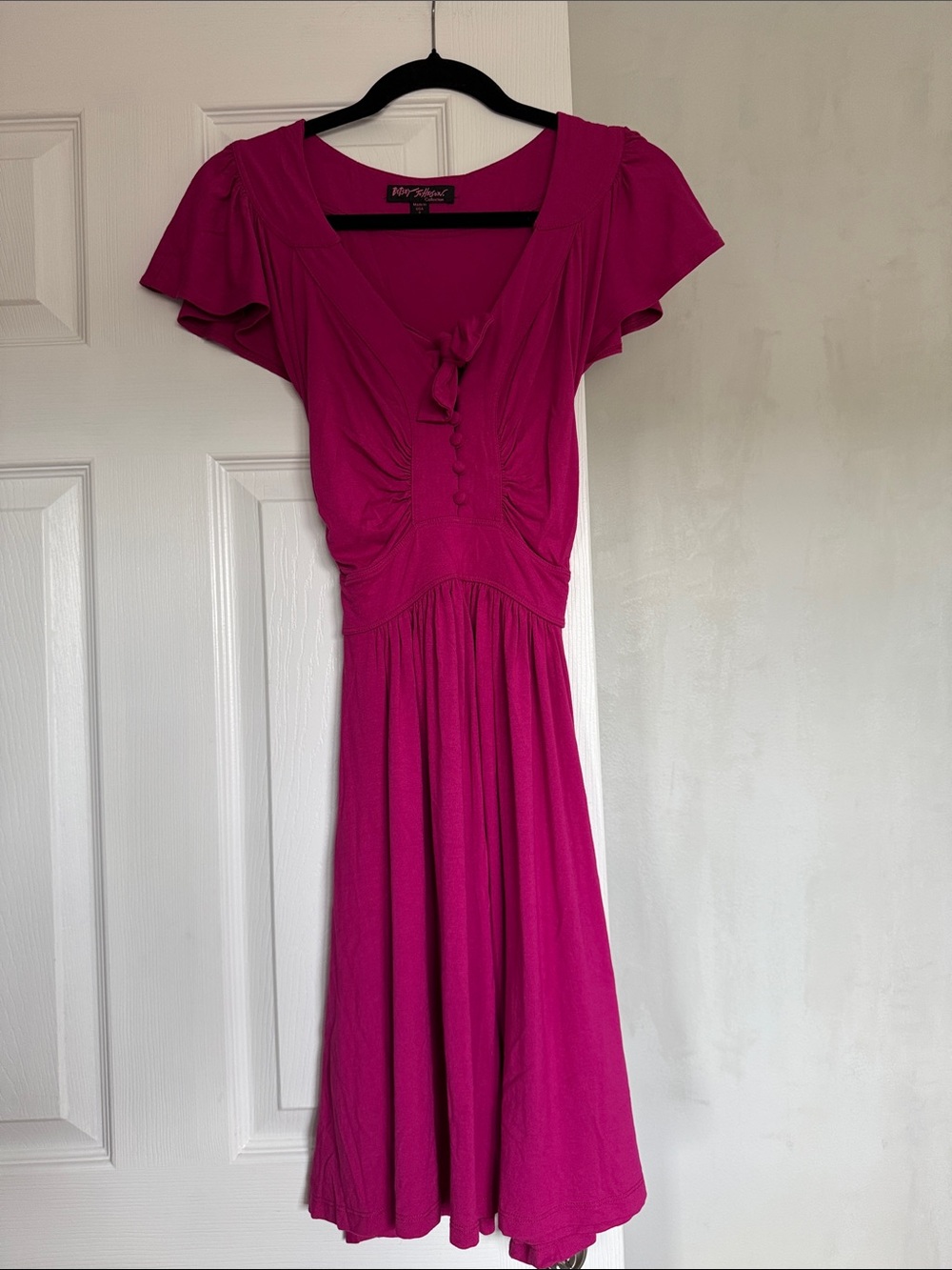 Betsey Johnson Fuchsia Flutter-Sleeve Midi Dress
